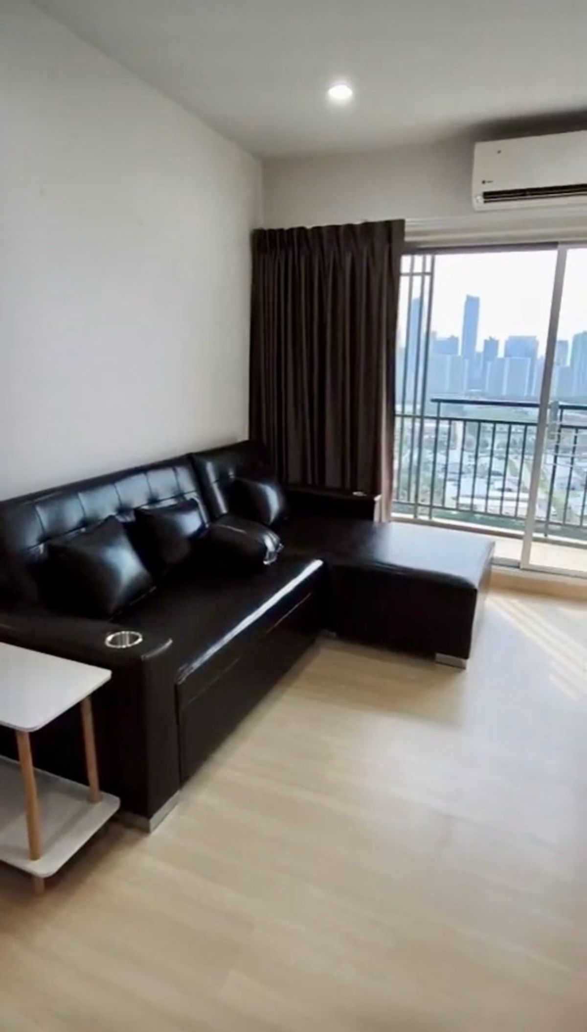 ให้เช่าคอนโดพระราม 9 เพชรบุรีตัดใหม่ RCA : 🌟Condo   Supalai Veranda พระราม9 ห้องใหม่พร้อมอยู่ 65.5 ตรม 2 นอน 2 น้ำตึกชั้น 23 ตึก A วิวสระว่ายน้ำ💙