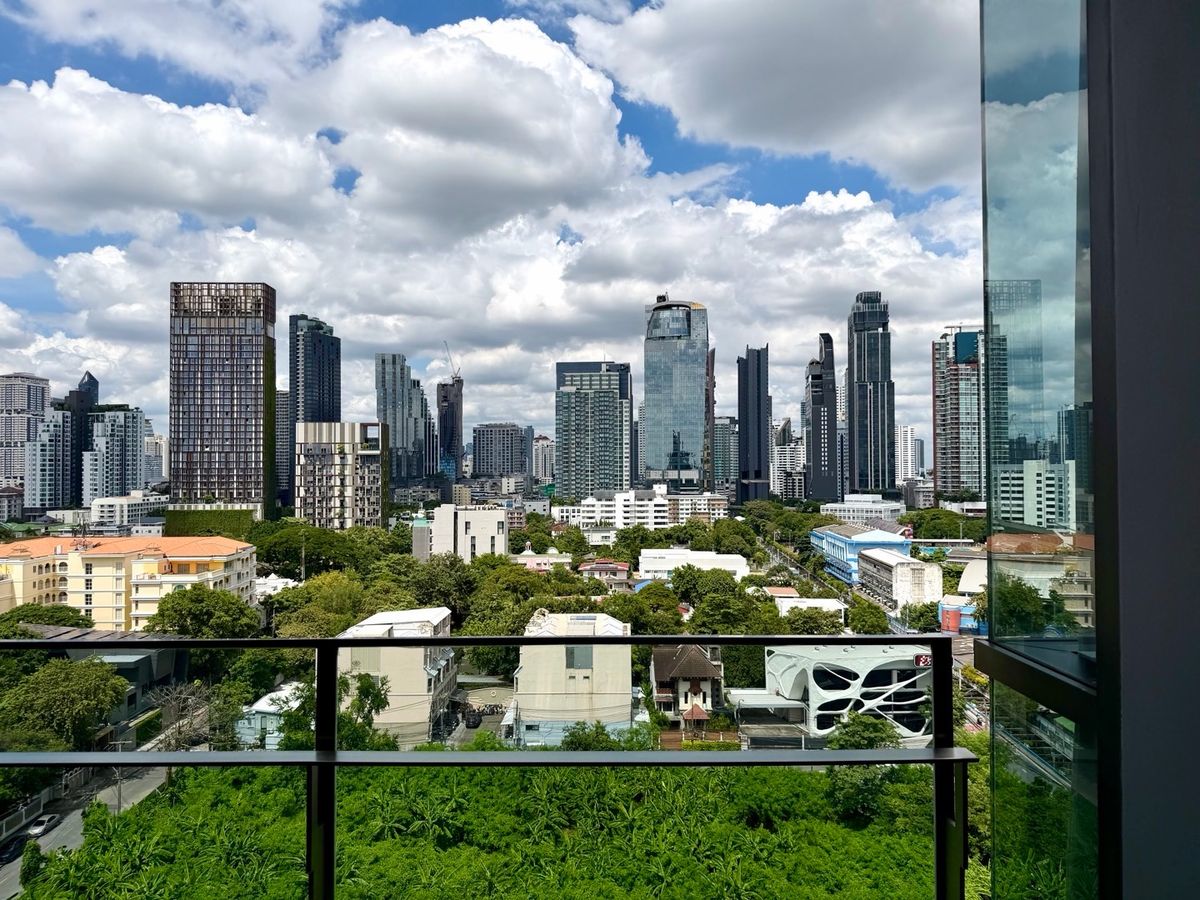 ขายคอนโดสุขุมวิท อโศก ทองหล่อ : ผ่อนเพียง 41,650 in Sukhumvit 38 Tel 0946503223