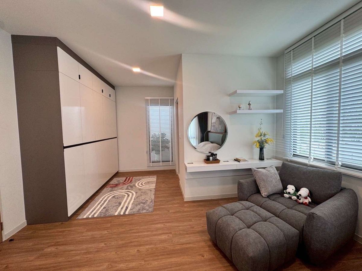 ให้เช่าบ้านลาดกระบัง สุวรรณภูมิ : ให้เช่า บ้านเดี่ยว มัณฑนา มอเตอร์เวย์ – พระราม 9 (Mantana Motorway–Rama 9) ขนาด 120.2 ตารางวา 4 ห้องนอน พร้อมอยู่ แขวงทับยาว เขตลาดกระบัง กรุงเทพมหานคร