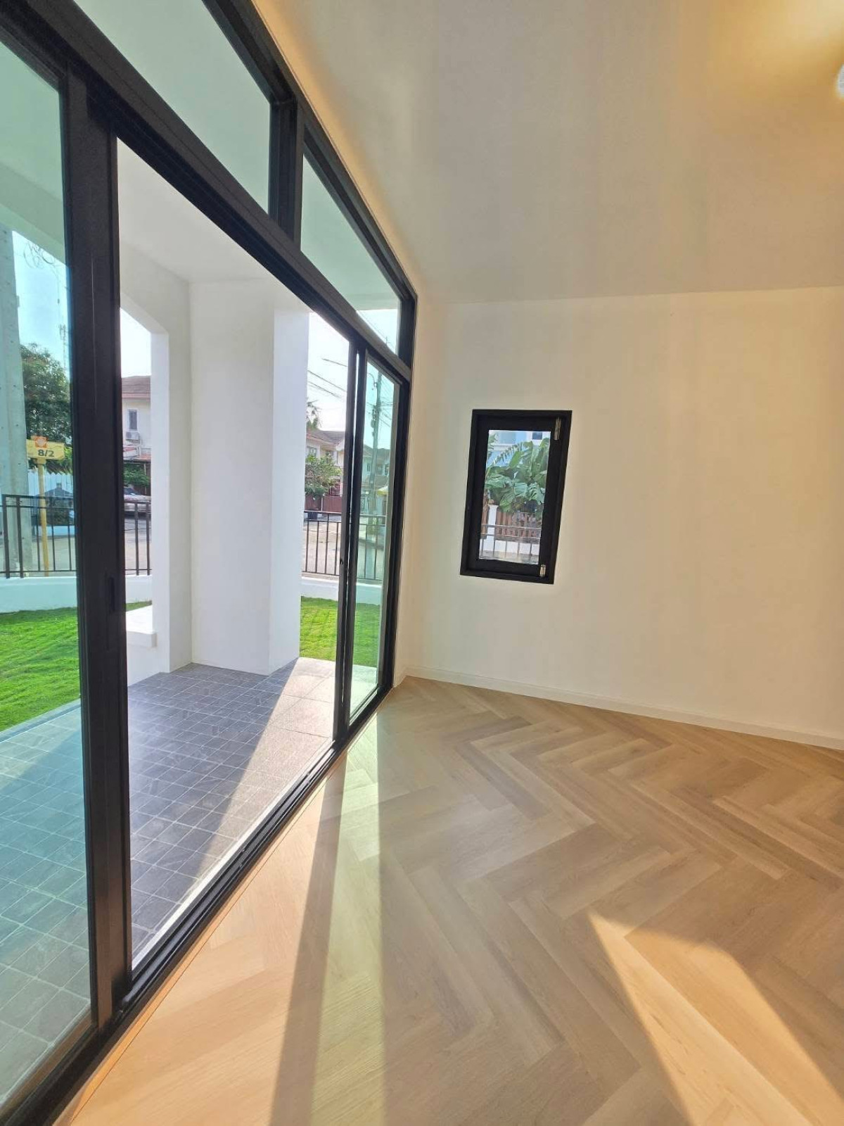 ขายบ้านปทุมธานี รังสิต ธรรมศาสตร์ : ขายบ้าน  บ้านภัสสร 3 รังสิตคลอง 3 หน้ากว้าง รีโนเวทใหม่ คลองสาม คลองหลวง ปทุมธานี   CX-147241