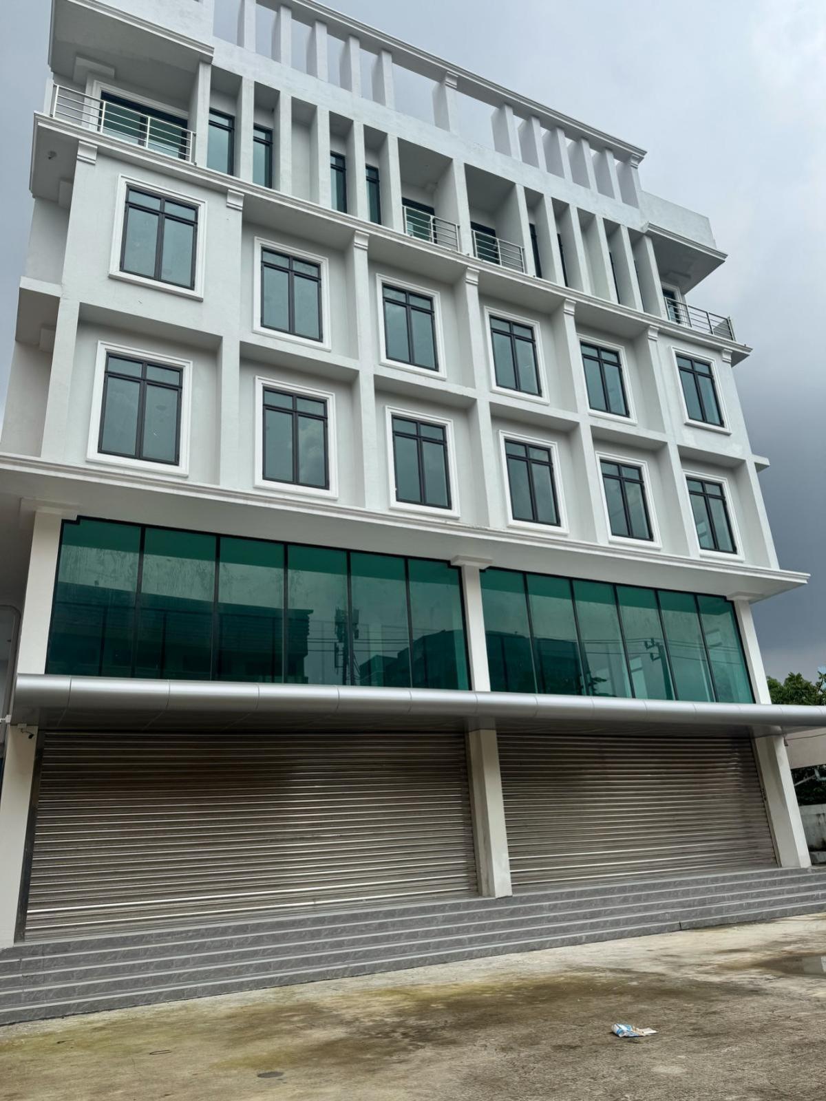 ขายอาคารพาณิชย์ลาดพร้าว101 แฮปปี้แลนด์ : ขายอาคารพาณิชย์ 5 ชั้น ชั้นบนทำที่พักอาศัยได้ ลาดพร้าว 101 คลองจั่น เขต บางกะปิ กรุงเทพ CX-134590
