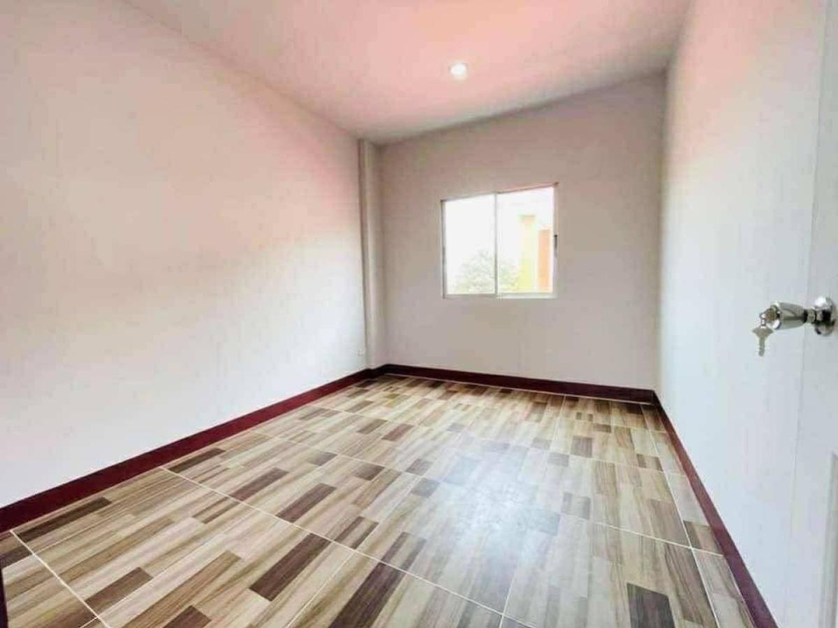 ขายบ้านนนทบุรี บางใหญ่ บางบัวทอง : ขายบ้าน  สิวารัตน์ 9 บางบัวทอง ห้องมุม หน้ากว้าง รีโนเวทใหม่ บางบัวทอง บางบัวทอง นนทบุรี CX-134703