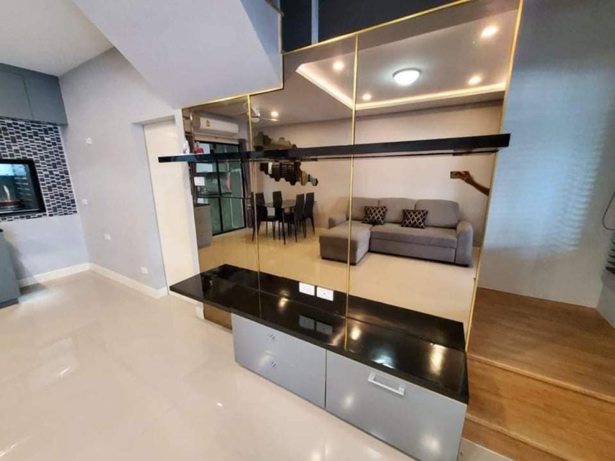 ขายทาวน์โฮมปิ่นเกล้า จรัญสนิทวงศ์ : ขายทาวน์เฮ้าส์/ทาวน์โฮม  บ้านกลางเมือง ปิ่นเกล้า-จรัญ บางอ้อ เขต บางพลัด กรุงเทพ CX-134653