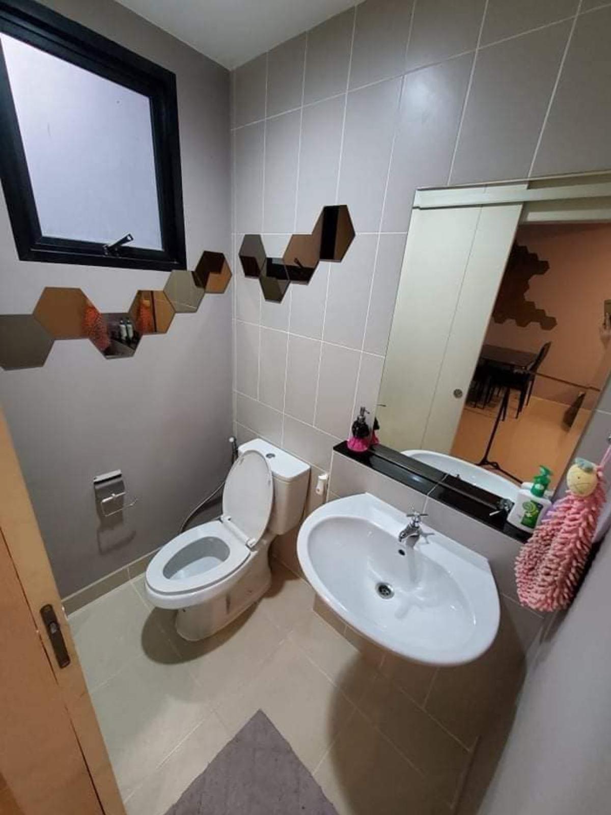 ขายทาวน์โฮมปิ่นเกล้า จรัญสนิทวงศ์ : ขายทาวน์เฮ้าส์/ทาวน์โฮม  บ้านกลางเมือง ปิ่นเกล้า-จรัญ บางอ้อ เขต บางพลัด กรุงเทพ CX-134653