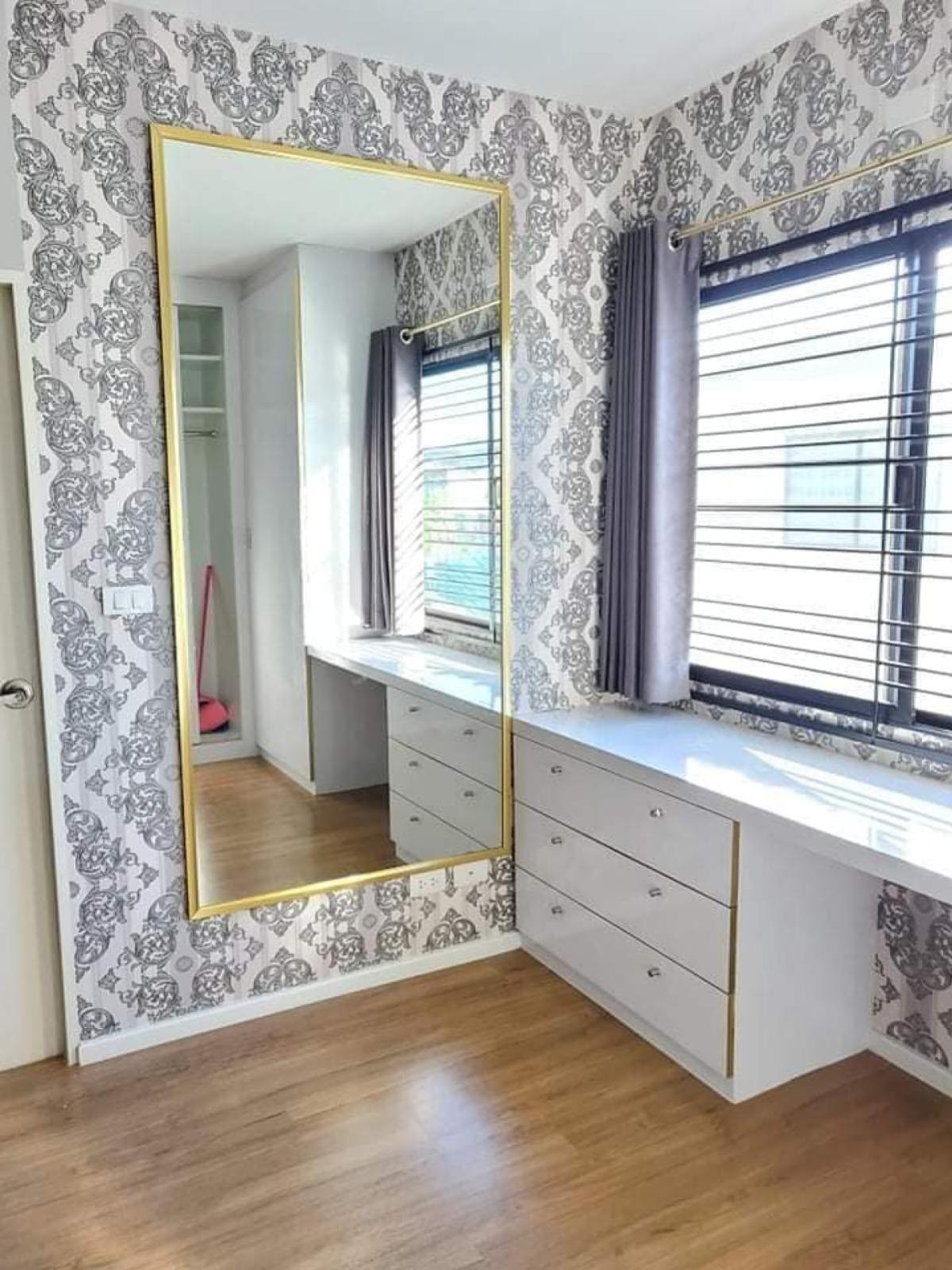 ขายทาวน์โฮมปิ่นเกล้า จรัญสนิทวงศ์ : ขายทาวน์เฮ้าส์/ทาวน์โฮม  บ้านกลางเมือง ปิ่นเกล้า-จรัญ บางอ้อ เขต บางพลัด กรุงเทพ CX-134653