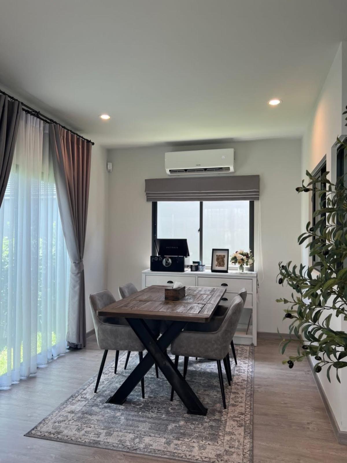 ขายบ้านลาดกระบัง สุวรรณภูมิ : ขายบ้าน  สราญสิริ รามคำแหง หน้ากว้าง MRT-มีนบุร คลองสองต้นนุ่น เขต ลาดกระบัง กรุงเทพ CX-134591