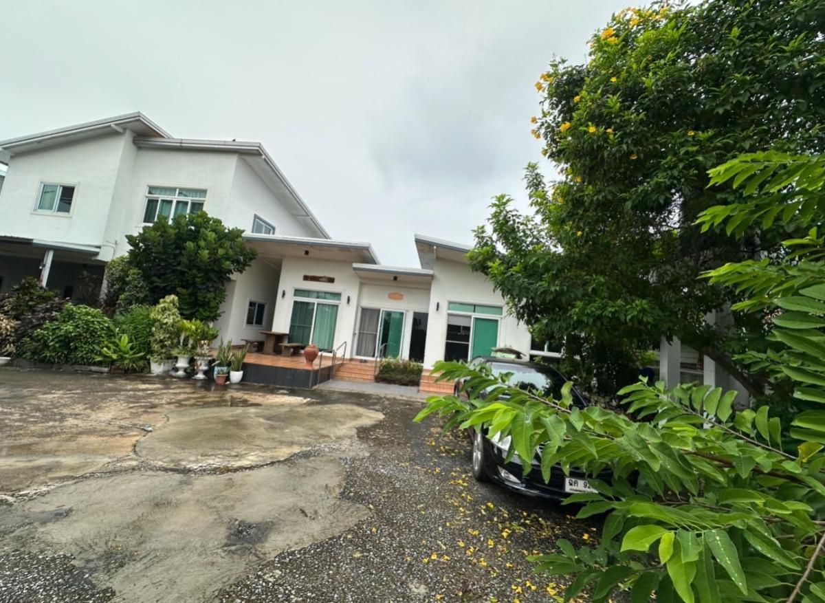 ขายบ้านปทุมธานี รังสิต ธรรมศาสตร์ : ขายหมู่บ้านรัตวรรณ2 วิวสวย ห้องมุม หน้ากว้าง ลาดสวาย ลำลูกกา ปทุมธานี CX-134565