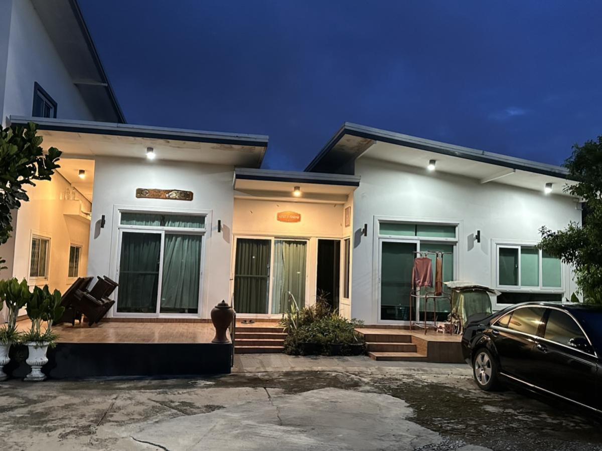 ขายบ้านปทุมธานี รังสิต ธรรมศาสตร์ : ขายหมู่บ้านรัตวรรณ2 วิวสวย ห้องมุม หน้ากว้าง ลาดสวาย ลำลูกกา ปทุมธานี CX-134565