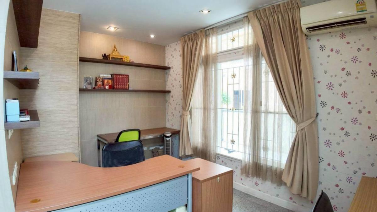 ขายบ้านเลียบทางด่วนรามอินทรา : ขายบ้าน  มาสเตอร์พีช เลียบด่วนรามอินทรา ลาดพร้าว เขต ลาดพร้าว กรุงเทพ CX-131049