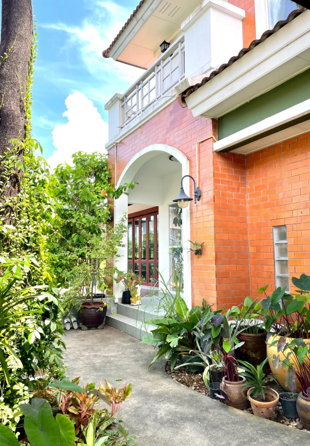 ขายบ้านมีนบุรี-ร่มเกล้า : ขายบ้าน  กฤษดานคร 25 ห้องมุม ทรายกองดินใต้ เขต คลองสามวา กรุงเทพ CX-133318