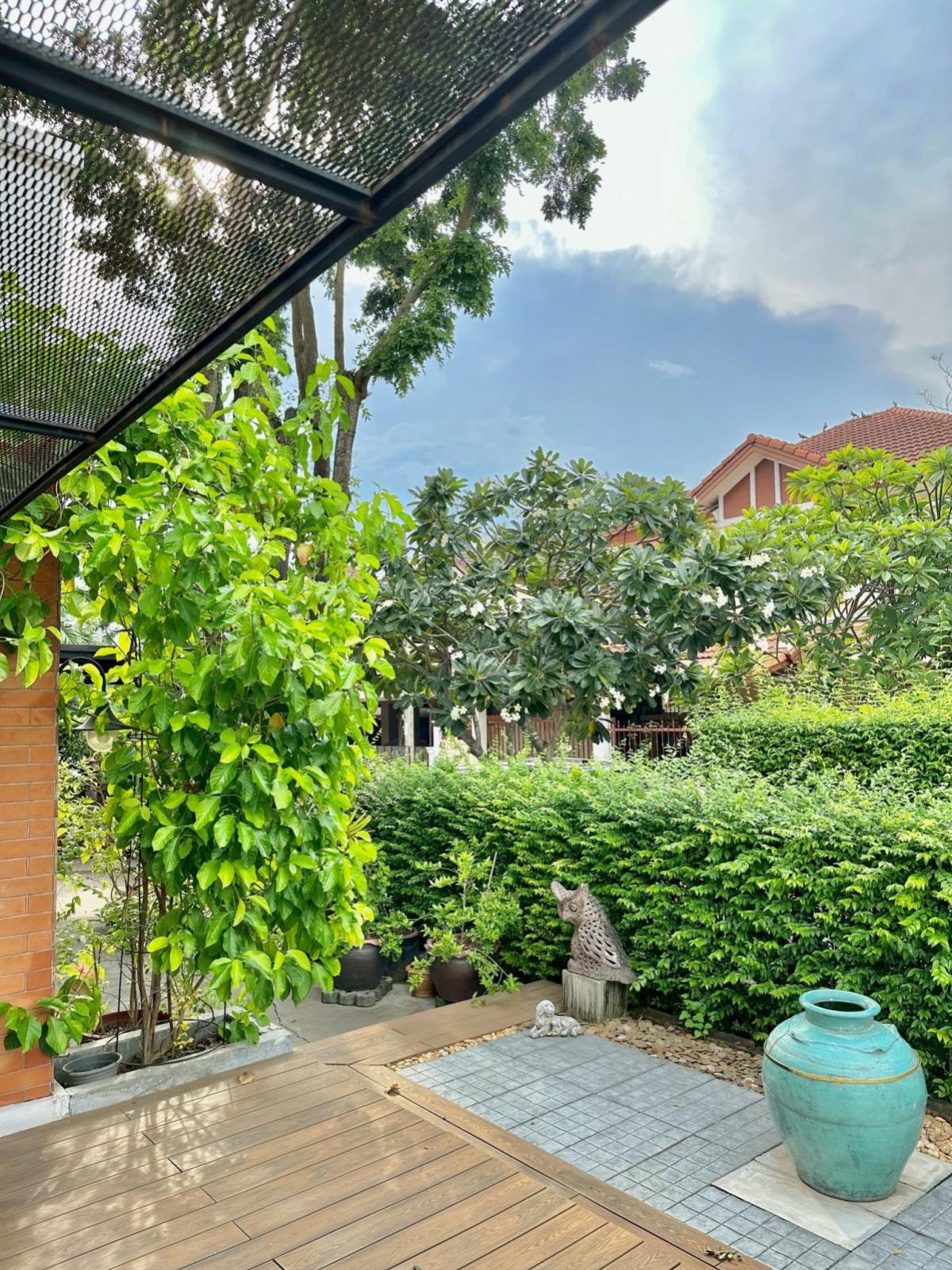 ขายบ้านมีนบุรี-ร่มเกล้า : ขายบ้าน  กฤษดานคร 25 ห้องมุม ทรายกองดินใต้ เขต คลองสามวา กรุงเทพ CX-133318