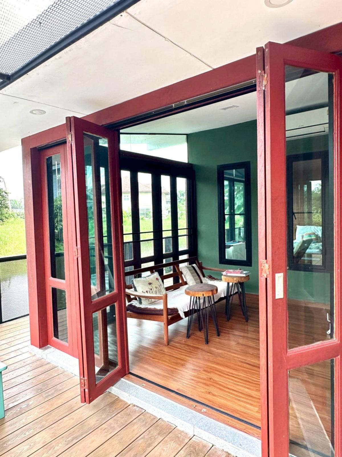 ขายบ้านมีนบุรี-ร่มเกล้า : ขายบ้าน  กฤษดานคร 25 ห้องมุม ทรายกองดินใต้ เขต คลองสามวา กรุงเทพ CX-133318