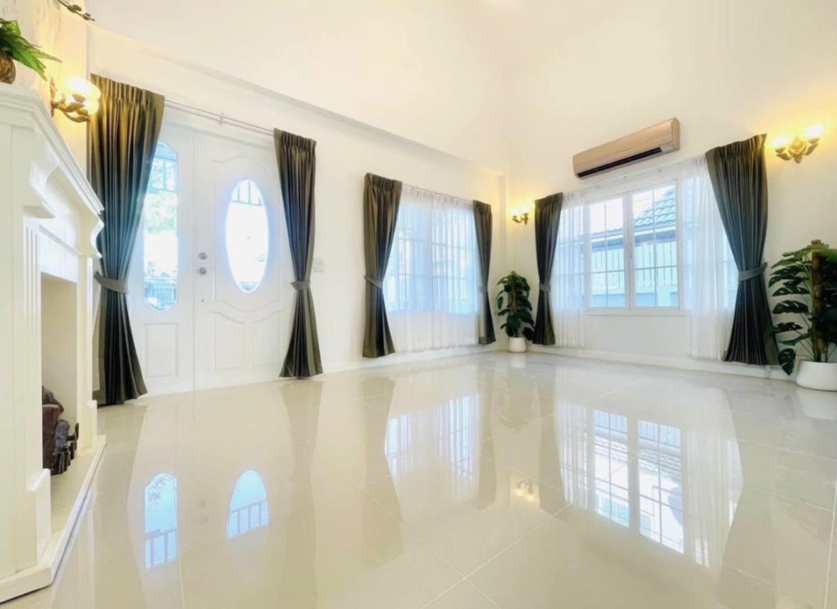 ขายบ้านพุทธมณฑล ศาลายา : ขายบ้าน  บริติช พาร์ค ทวีวัฒนา หน้ากว้าง รีโนเวทใหม่ ทวีวัฒนา เขต ทวีวัฒนา กรุงเทพ CX-134286