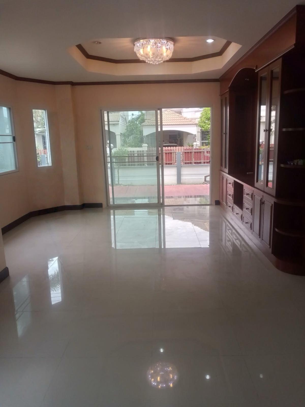 ขายบ้านพุทธมณฑล ศาลายา : ขายบ้าน  บ้านกฤษณา การ์เด้นโฮม หน้ากว้าง บางกระทึก สามพราน นครปฐม CX-134289