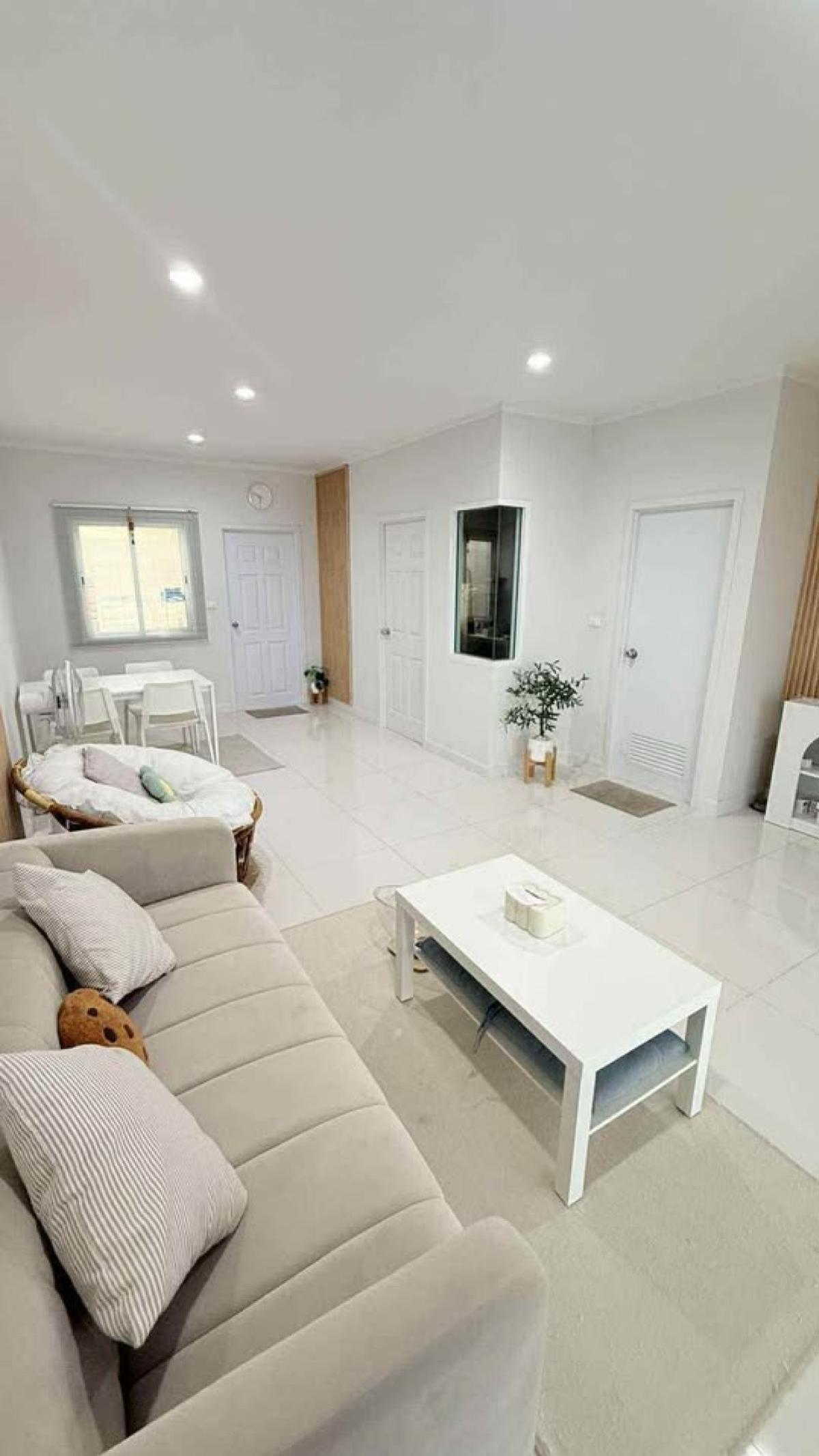 ขายทาวน์โฮมมหาชัย สมุทรสาคร : ขายทาวน์เฮ้าส์/ทาวน์โฮม  เดอะมิราเคิล กาญจนาภิเษก - เอกชัย หน้ากว้าง บางน้ำจืด เมืองสมุทรสาคร สมุทรสาคร CX-134379