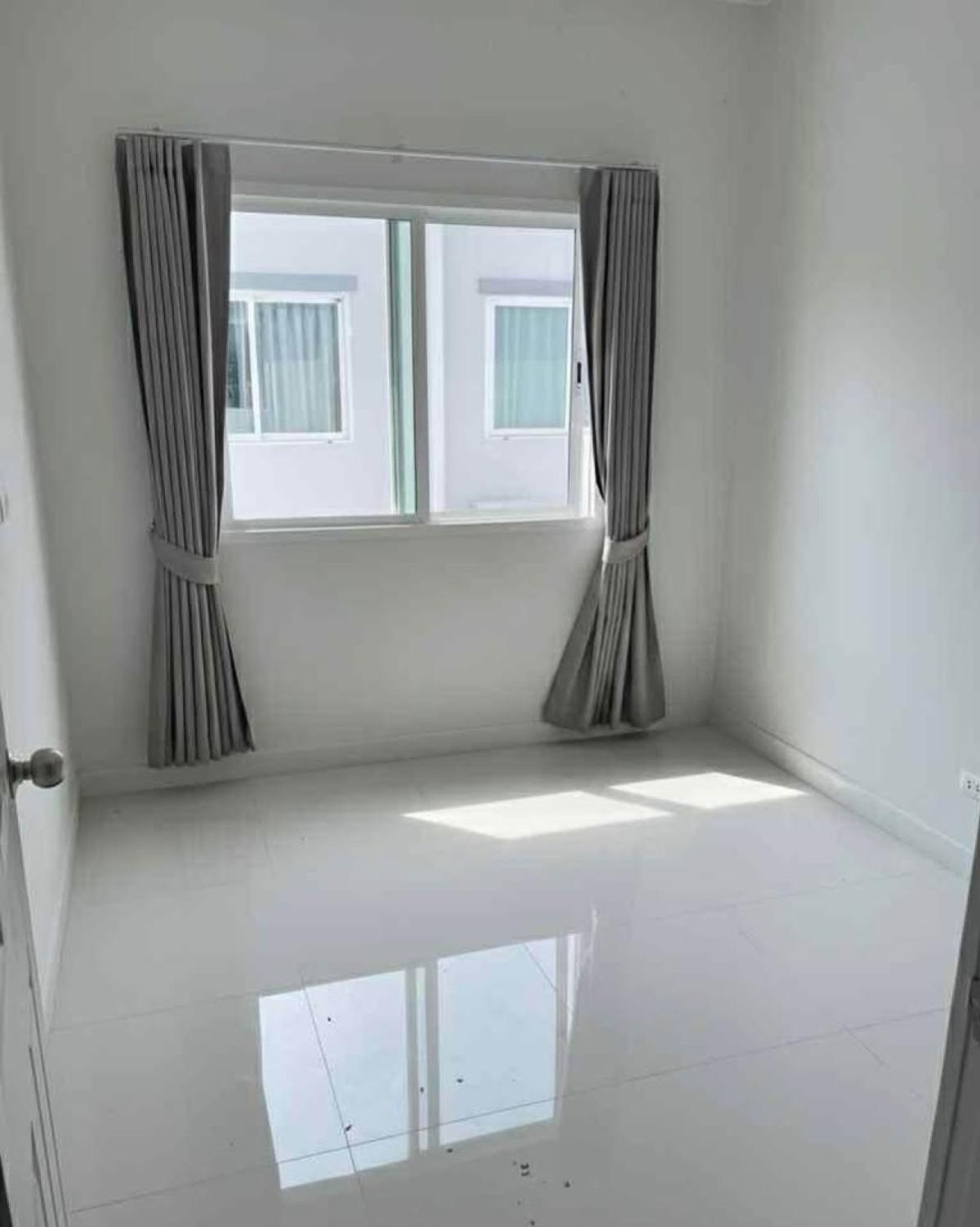 ขายทาวน์โฮมมหาชัย สมุทรสาคร : ขายทาวน์เฮ้าส์/ทาวน์โฮม  เดอะมิราเคิล กาญจนาภิเษก - เอกชัย หน้ากว้าง บางน้ำจืด เมืองสมุทรสาคร สมุทรสาคร CX-134379