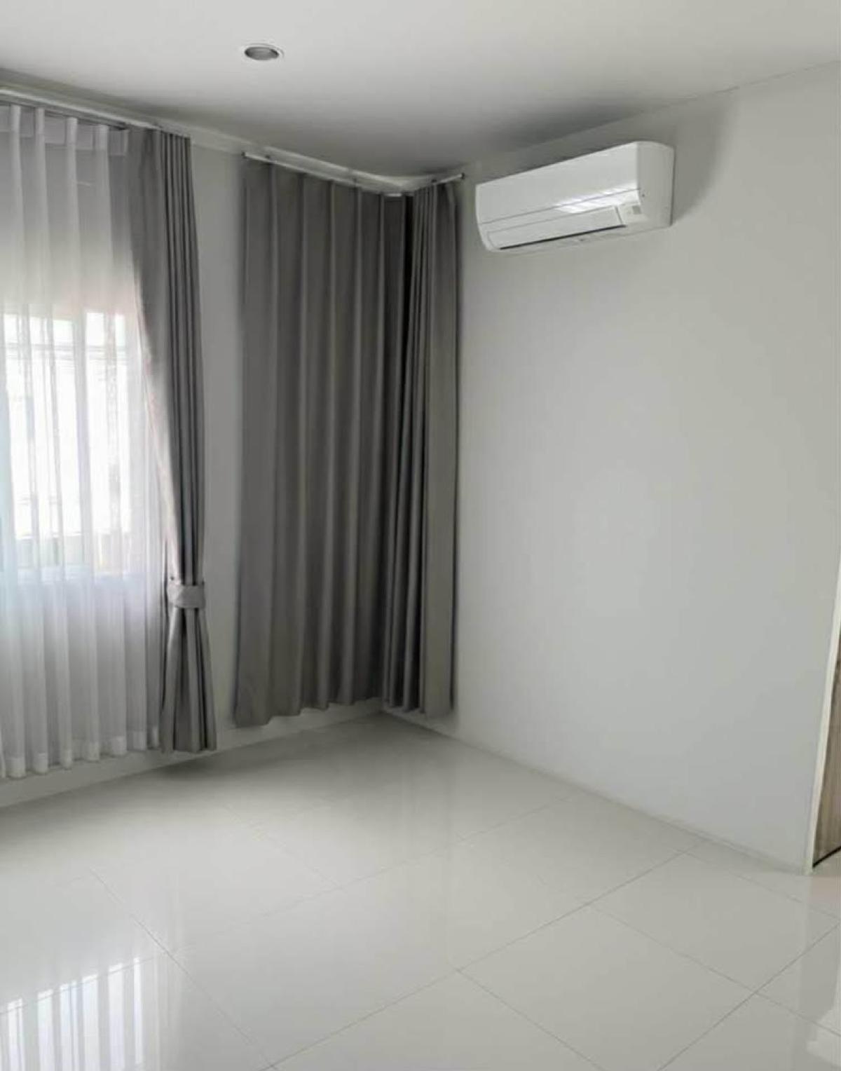 ขายทาวน์โฮมมหาชัย สมุทรสาคร : ขายทาวน์เฮ้าส์/ทาวน์โฮม  เดอะมิราเคิล กาญจนาภิเษก - เอกชัย หน้ากว้าง บางน้ำจืด เมืองสมุทรสาคร สมุทรสาคร CX-134379