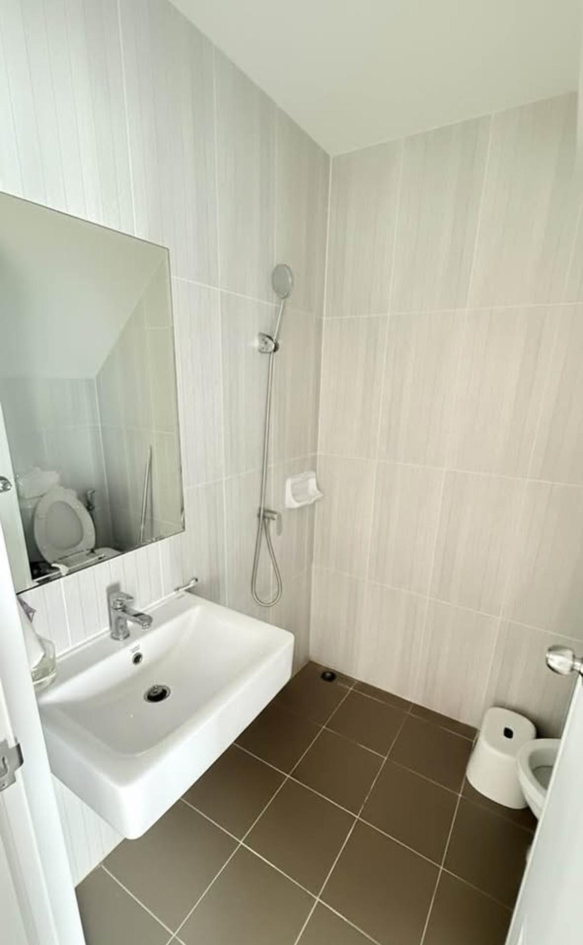 ขายทาวน์โฮมมหาชัย สมุทรสาคร : ขายทาวน์เฮ้าส์/ทาวน์โฮม  เดอะมิราเคิล กาญจนาภิเษก - เอกชัย หน้ากว้าง บางน้ำจืด เมืองสมุทรสาคร สมุทรสาคร CX-134379