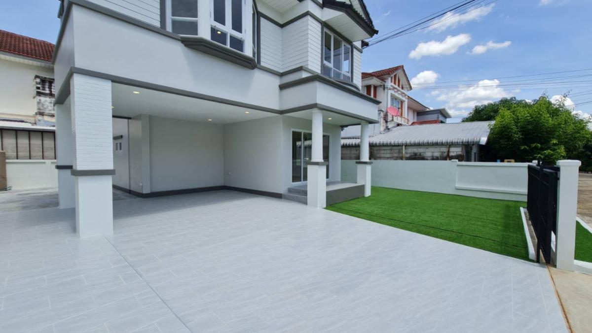 ขายบ้านปทุมธานี รังสิต ธรรมศาสตร์ : ขายบ้าน  มณีรินทร์ เอ็กซ์คลูซีฟ พาร์ค รังสิต หน้ากว้าง รีโนเวทใหม่ บ้านกลาง เมืองปทุมธานี ปทุมธานี CX-134209