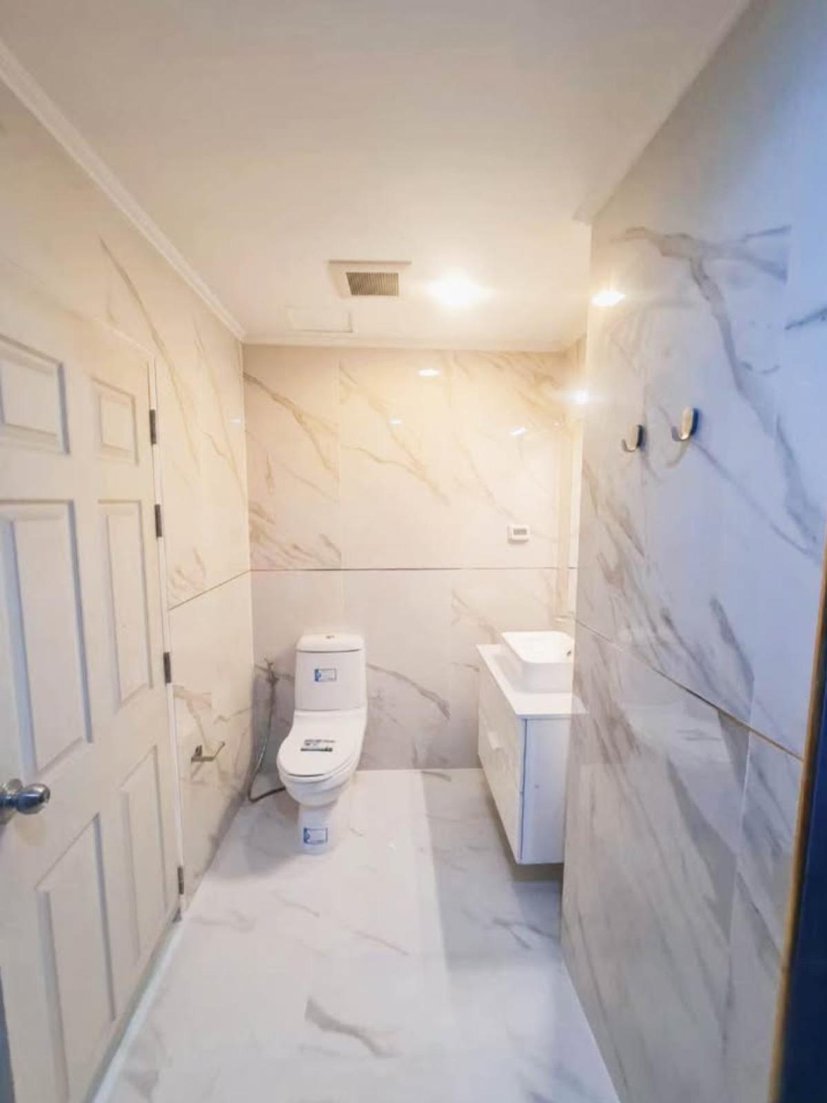 For SaleCondoChokchai 4, Ladprao 71, Ladprao 48, : For Sale Condo , Life @ Ratchada (Ladprao 36) , BTS-Ha Yaek Lat Phrao , Chomphon , Chatuchak , Bangkok , CX-134118