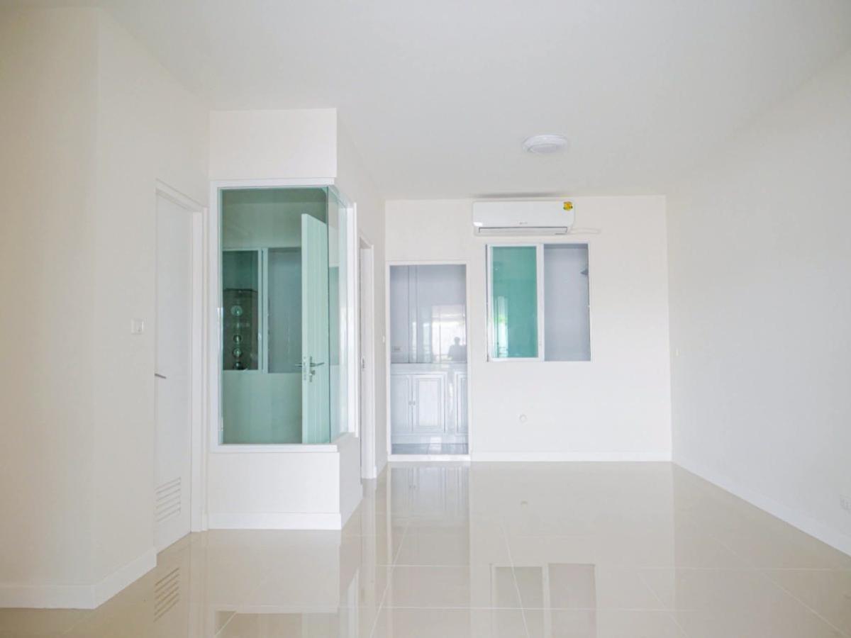 For SaleTownhomeRama5, Ratchapruek, Bangkruai : For Sale Townhouse/Townhome  , TYME Rama 5 , wide frontage , newly renovated , Bang Si Thong , Bang Kruai , Nonthaburi , CX-132972