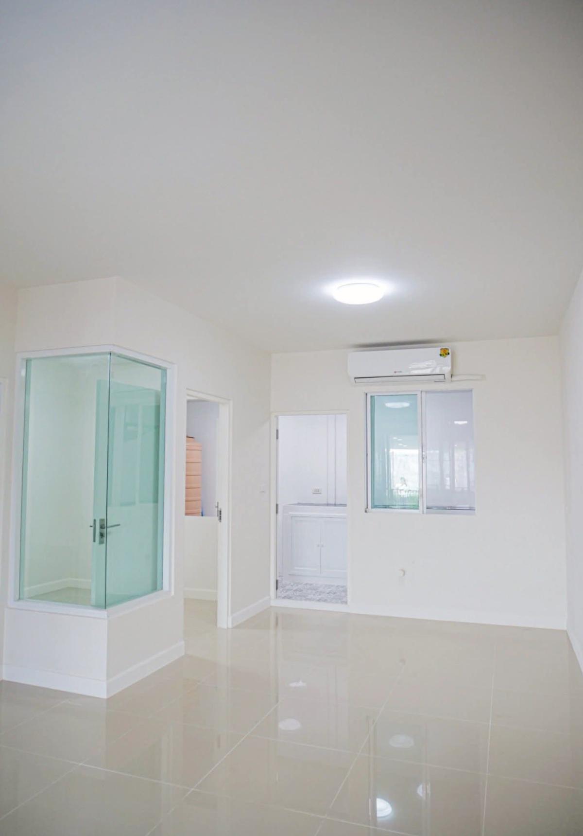 For SaleTownhomeRama5, Ratchapruek, Bangkruai : For Sale Townhouse/Townhome  , TYME Rama 5 , wide frontage , newly renovated , Bang Si Thong , Bang Kruai , Nonthaburi , CX-132972
