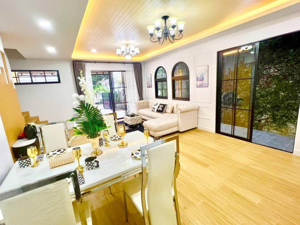 For SaleTownhomePathum Thani,Rangsit, Thammasat : For Sale Townhouse/Townhome  , The Trust Town Wongwaen - Lamlukka , Bueng Kham Phoi , Lam Luk Ka , Pathum Thani , CX-132370