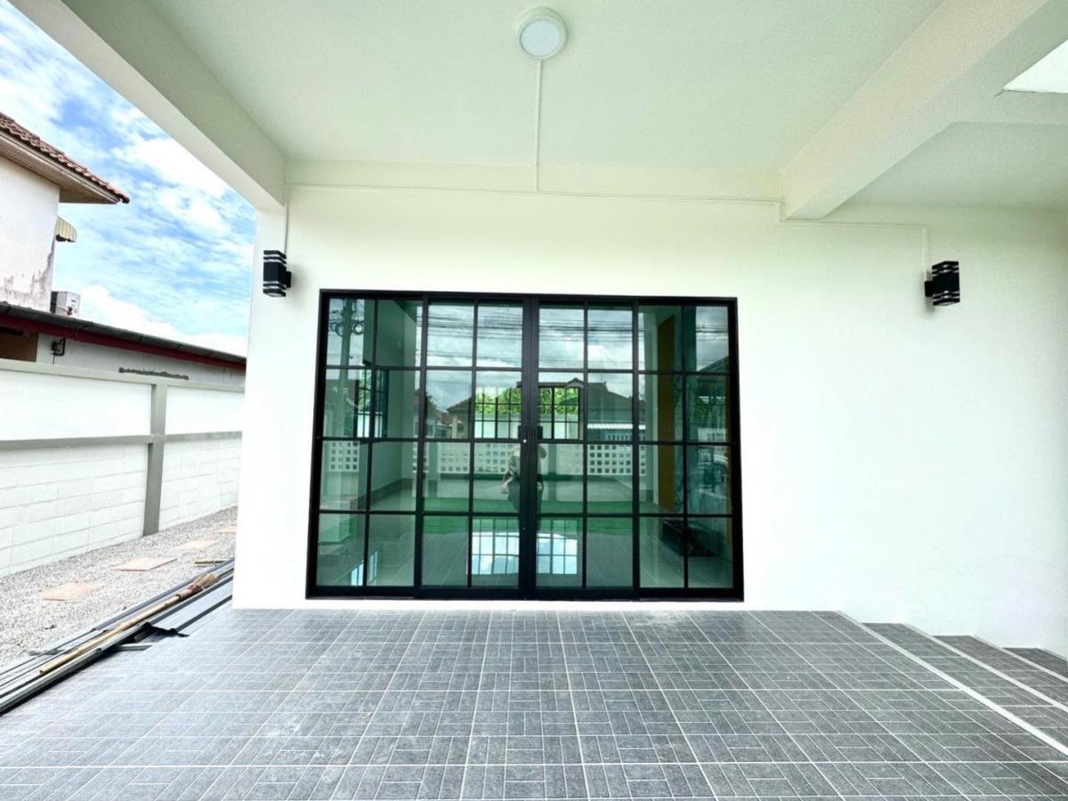 For SaleHousePathum Thani,Rangsit, Thammasat : For Sale House , Baan Pornjira khong 7 , wide frontage , newly renovated , Bueng Kham Phoi , Lam Luk Ka , Pathum Thani , CX-134003