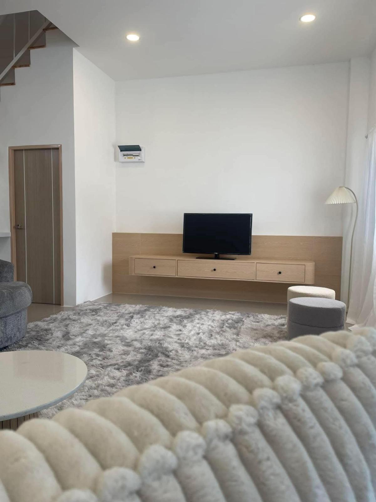 ขายทาวน์โฮมนครปฐม : ขายทาวน์เฮ้าส์/ทาวน์โฮม  อา - เล็ก โฮม หน้ากว้าง หนองปากโลง เมืองนครปฐม นครปฐม CX-133911