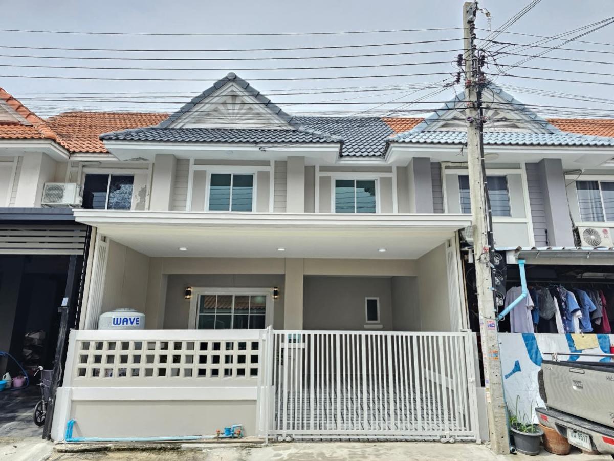 ขายทาวน์โฮมนนทบุรี บางใหญ่ บางบัวทอง : ขายทาวน์เฮ้าส์/ทาวน์โฮม  บ้านพฤกษา 33 บางบัวทอง รีโนเวทใหม่ บางคูรัด บางบัวทอง นนทบุรี CX-133773