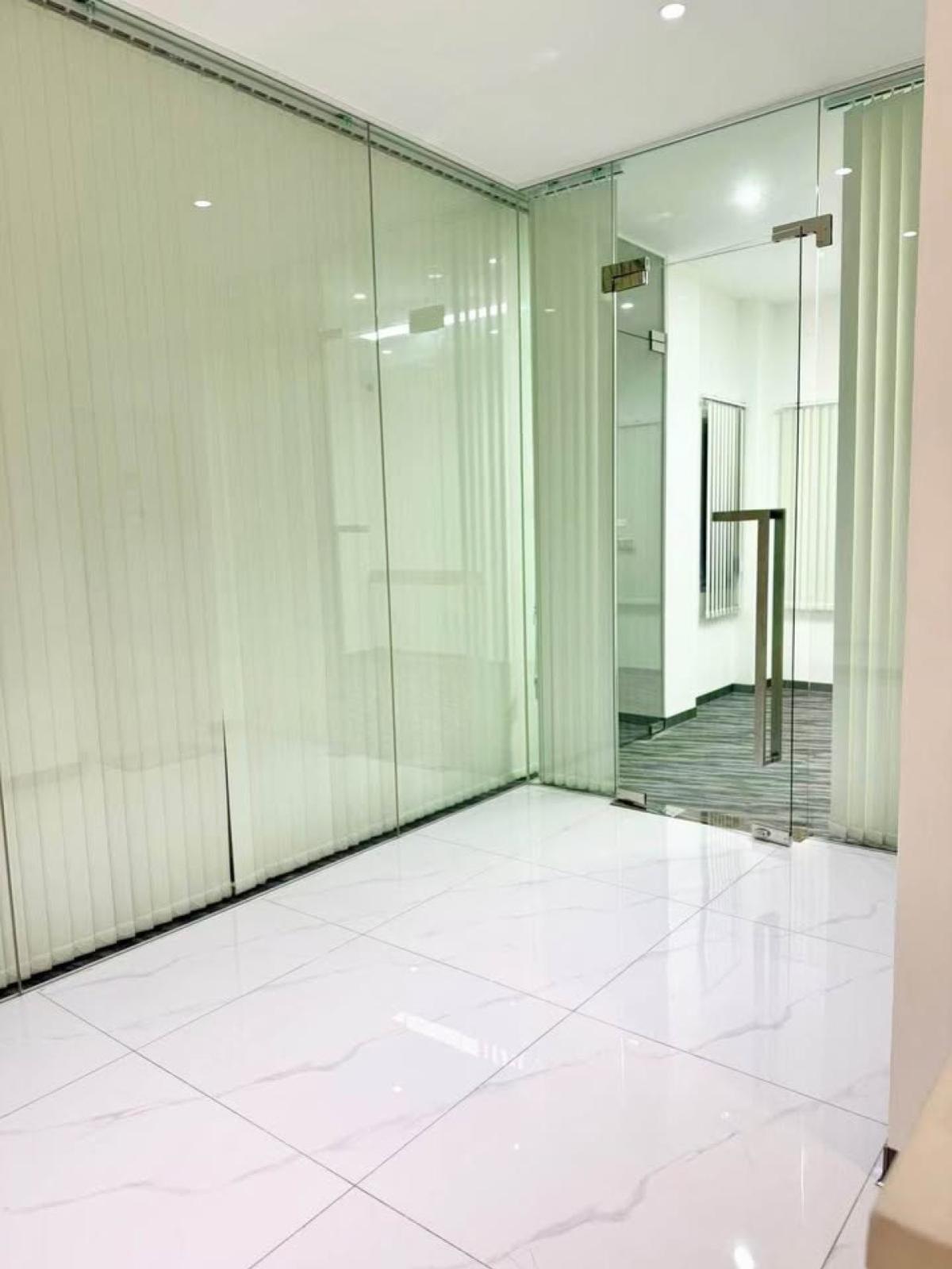 ขายทาวน์โฮมรัชดา ห้วยขวาง : ขายทาวน์เฮ้าส์/ทาวน์โฮม  บี สแควร์ พระราม 9-เหม่งจ๋าย รีโนเวทใหม่ วังทองหลาง เขต วังทองหลาง กรุงเทพ CX-133730