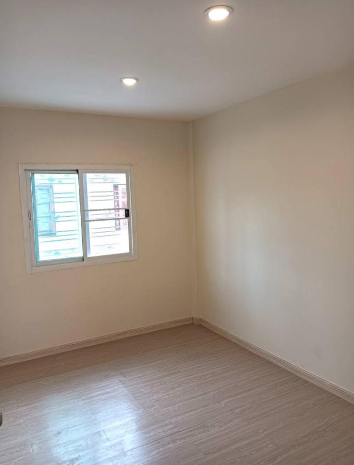 For SaleTownhomePathum Thani,Rangsit, Thammasat : For Sale Townhouse/Townhome  , Baan Saengtawan , Bueng Nam Rak , Thanyaburi , Pathum Thani , CX-134394