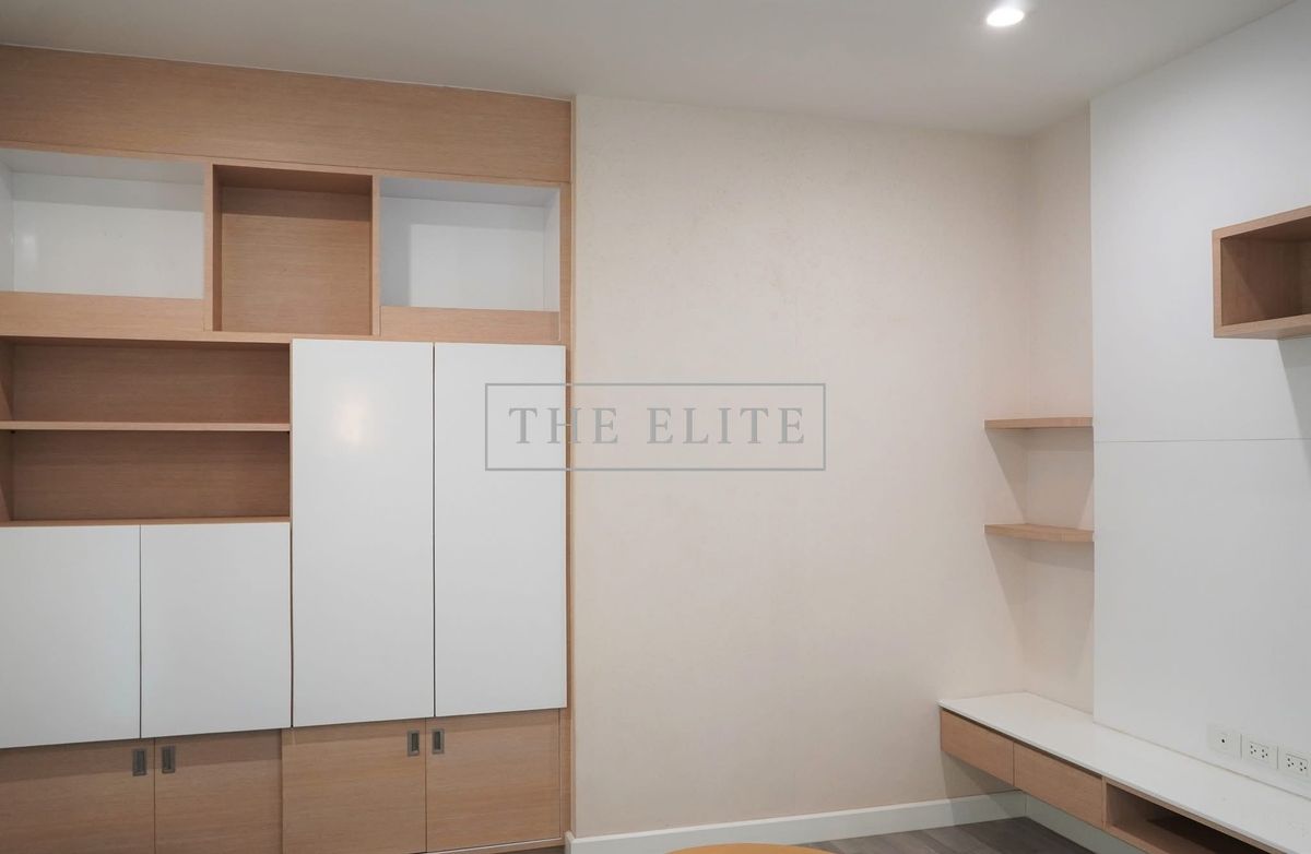 ขายคอนโดวงเวียนใหญ่ เจริญนคร : ✨ คอนโดพรีเมียมติดรถไฟฟ้า ราคาดีสุดในตลาดตอนนี้ The Room BTS Wongwianyai 💯