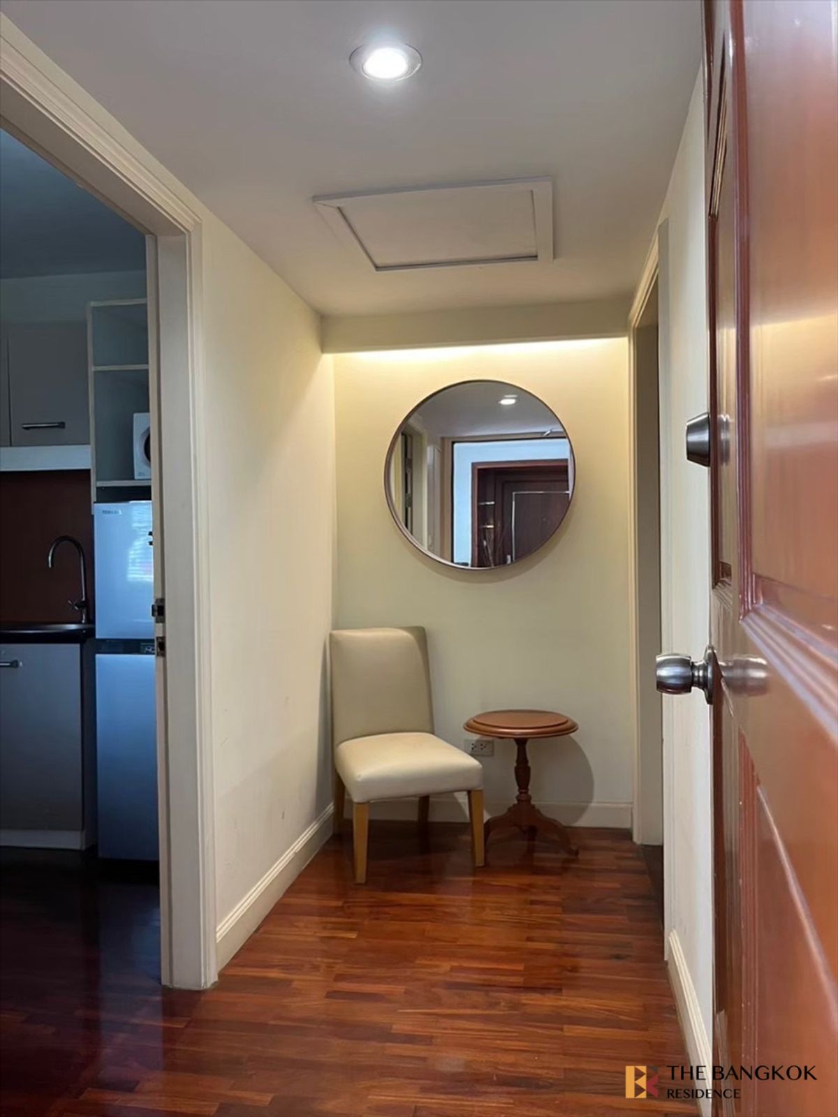 For SaleCondoSukhumvit, Asoke, Thonglor : Spacious, airy comfortable unit at Baan Suanpetch near BTS Phrom Phong