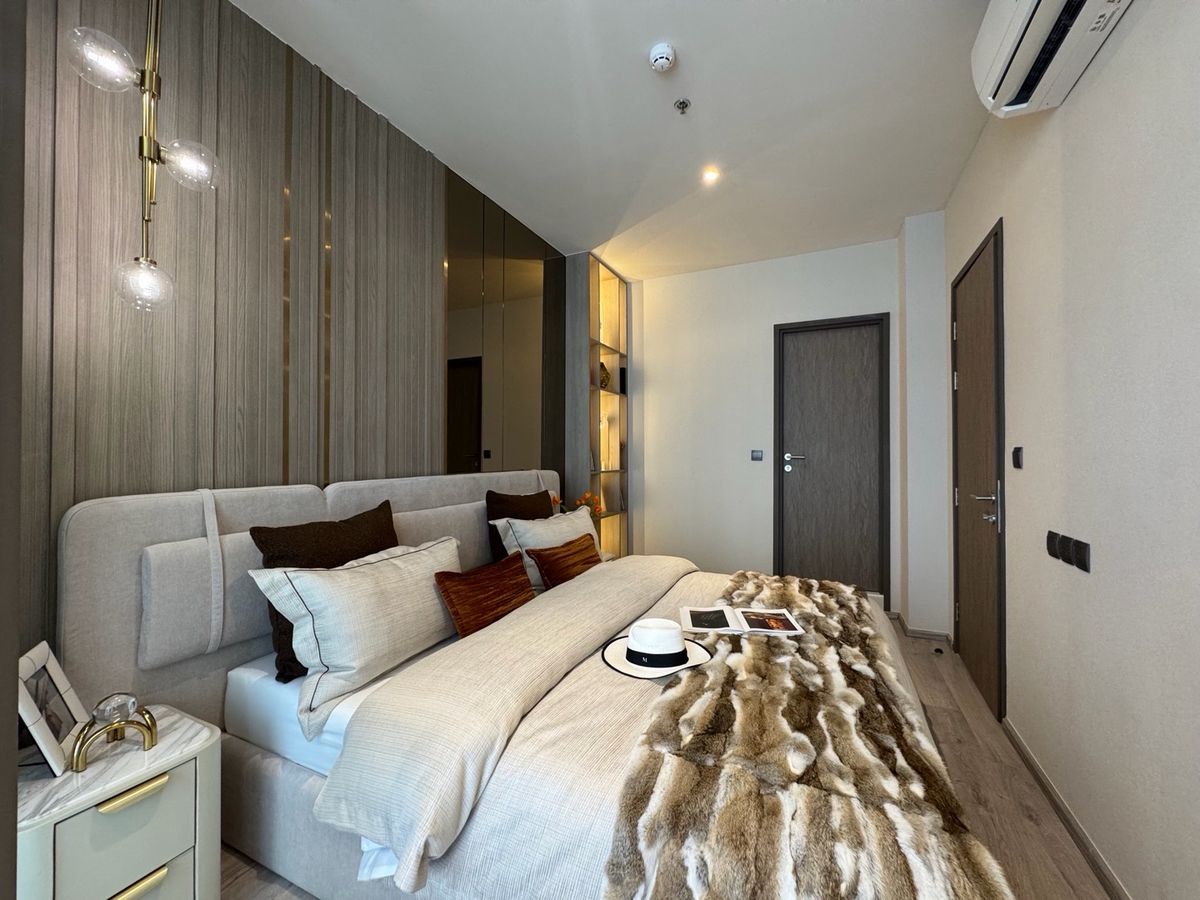 ขายคอนโดสุขุมวิท อโศก ทองหล่อ : Rhythm Ekkamai Estate ✨ Fully Furnished 1Bed Plus 40 sqm Price : 8,080,000 | 📞0659826412/ Line : chatt.06