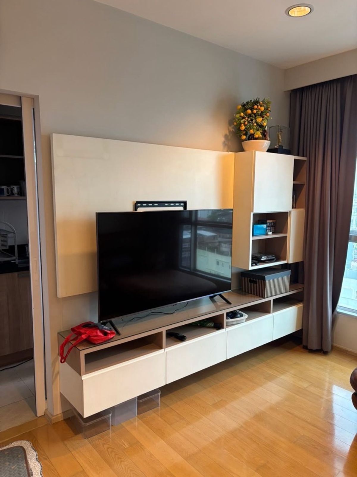 ให้เช่าคอนโดวงเวียนใหญ่ เจริญนคร : ‼️ ให้เช่าคอนโด Hive Sathorn 70 ตร.ม. ติด BTS กรุงธนบุรี เดินทางเข้าเมืองสะดวก เฟอร์ครบ พร้อมอยู่ ‼️
