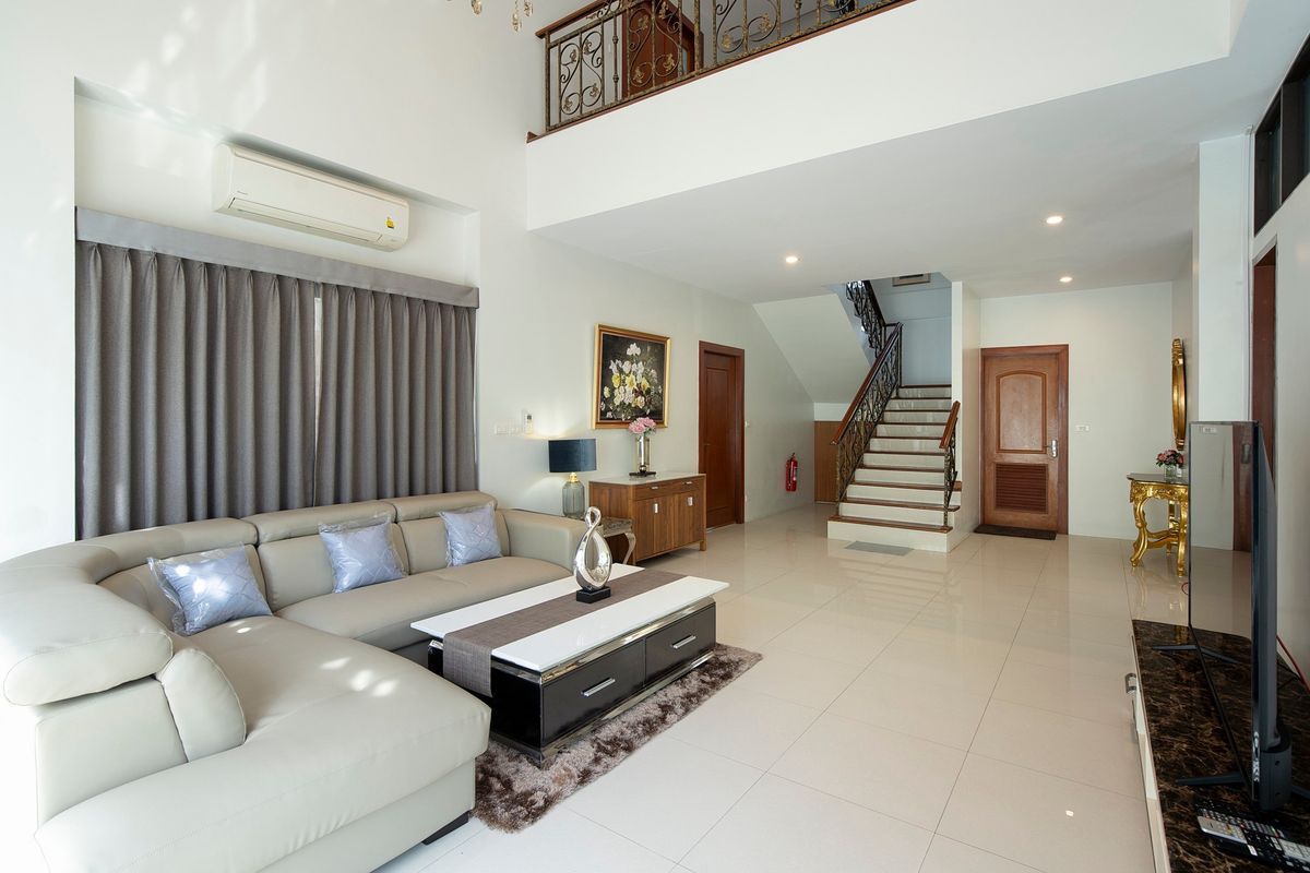 ให้เช่าบ้านลาดกระบัง สุวรรณภูมิ : ให้เช่า 200ตรว 6นอน6น้ำ มีสระว่ายน้ำ บ้านเดี่ยว 3 ชั้น PERFECT MASTERPIECE RAMA 9 ใกล้รถไฟฟ้า สถานีหัวหมาก 