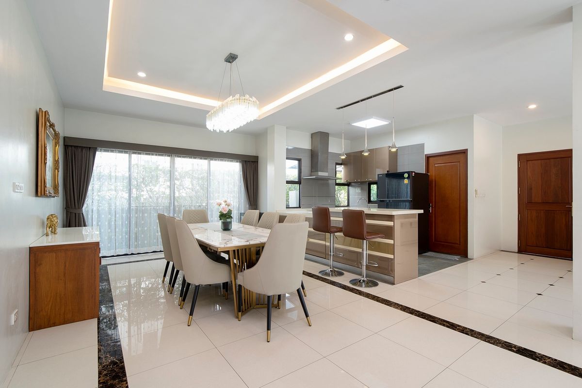 ให้เช่าบ้านลาดกระบัง สุวรรณภูมิ : ให้เช่า 200ตรว 6นอน6น้ำ มีสระว่ายน้ำ บ้านเดี่ยว 3 ชั้น PERFECT MASTERPIECE RAMA 9 ใกล้รถไฟฟ้า สถานีหัวหมาก 