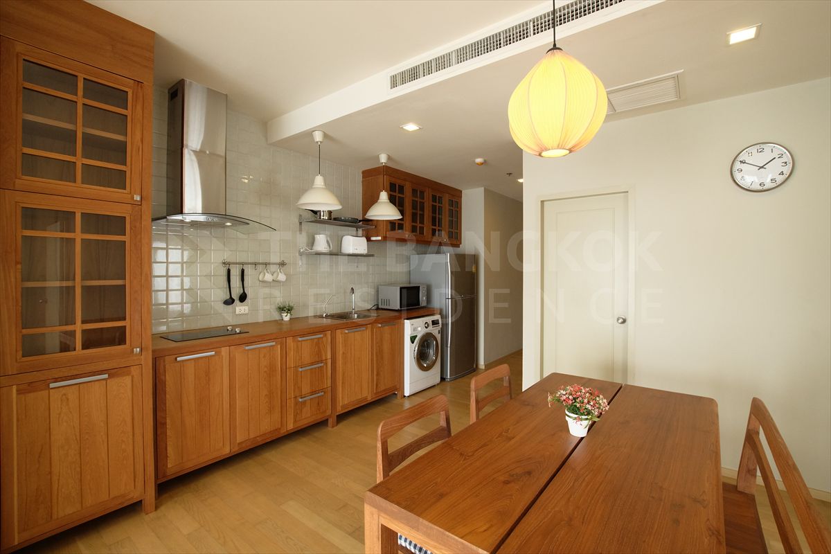 For SaleCondoSukhumvit, Asoke, Thonglor : 🔥 Rare Unit! Extra-Large Condo at Noble Reveal near BTS Thonglo