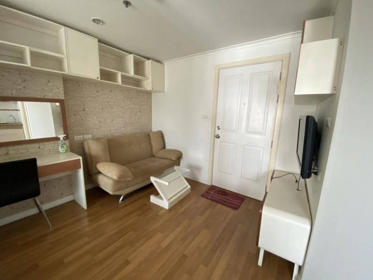 For RentCondoKhlongtoei, Kluaynamthai : For rent ✨ Lumpini Place Rama 4 - Kluaynamthai ✨ Fully furnished and equipped, near BTS Ekkamai