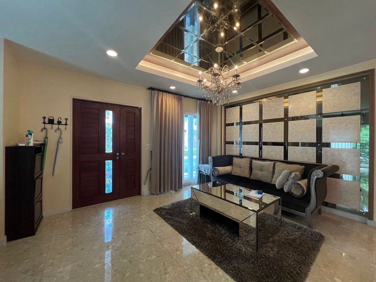 ให้เช่าบ้านพัฒนาการ ศรีนครินทร์ : Grand Bangkok Boulevard Rama9-Srinakarin ติดนานาชาติ Wellington - Welcome co agent
