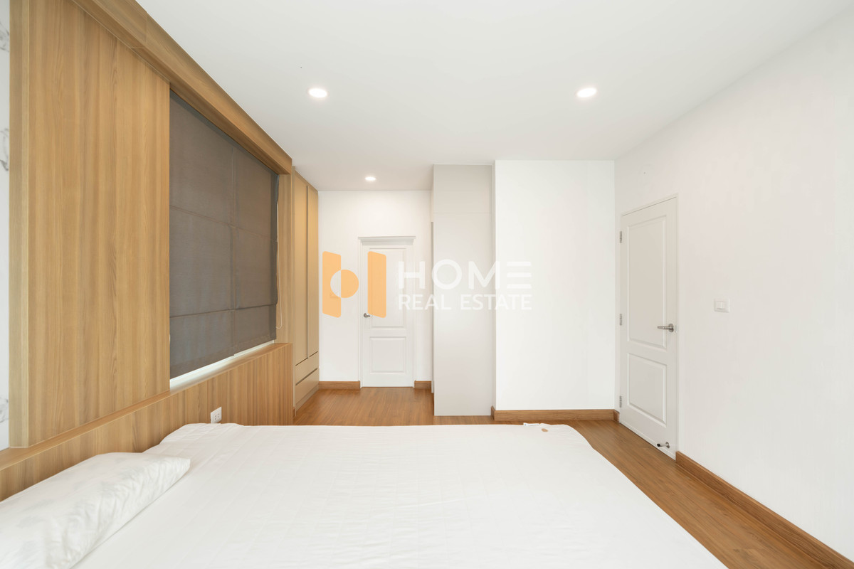 ขายบ้านบางแค เพชรเกษม : บ้านเดี่ยวคุณภาพ✨ ราคาที่ดีที่สุดของย่านนี้🏡 เซนโทร สาทร - กัลปพฤกษ์ / 4 ห้องนอน (ขาย), Centro Sathorn - Kallapaphruek / 4 Bedrooms (FOR SALE) BALL010