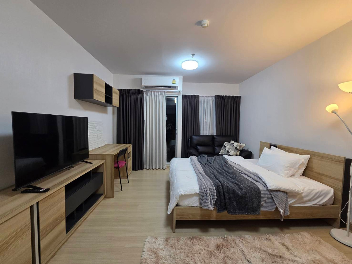 For RentCondoRama9, Petchburi, RCA : 🏙️ Condo for rent Supalai Veranda Rama 9 (Building A) Supalai Veranda Rama 9 Room size: 30 sq m. | Type: Studio room 🛏️ 1 bedroom | 1 bathroom 💰 Rent: 12,000 baht/month