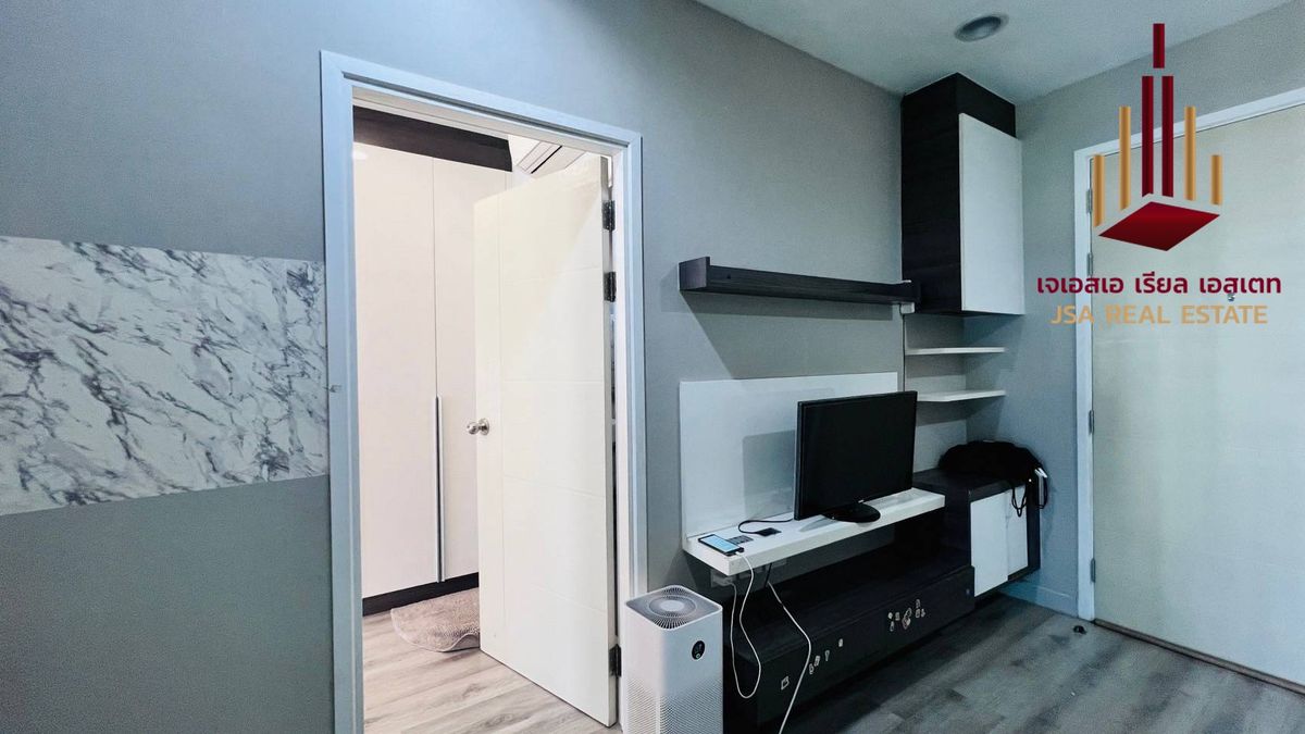 ขายคอนโดสาทร นราธิวาส : ✨ For Sale: Centric Sathorn - St.Louis Condo ✨  💰 Only 4,400,000 THB