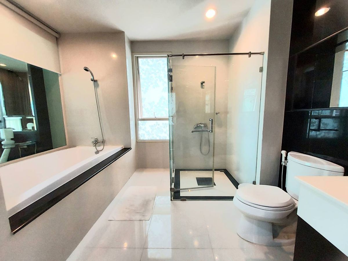 ให้เช่าคอนโดวิทยุ ชิดลม หลังสวน : (ต่อรองได้) The Address Chidlom 1Bedroom 56 sq.m. Fully Furnished  