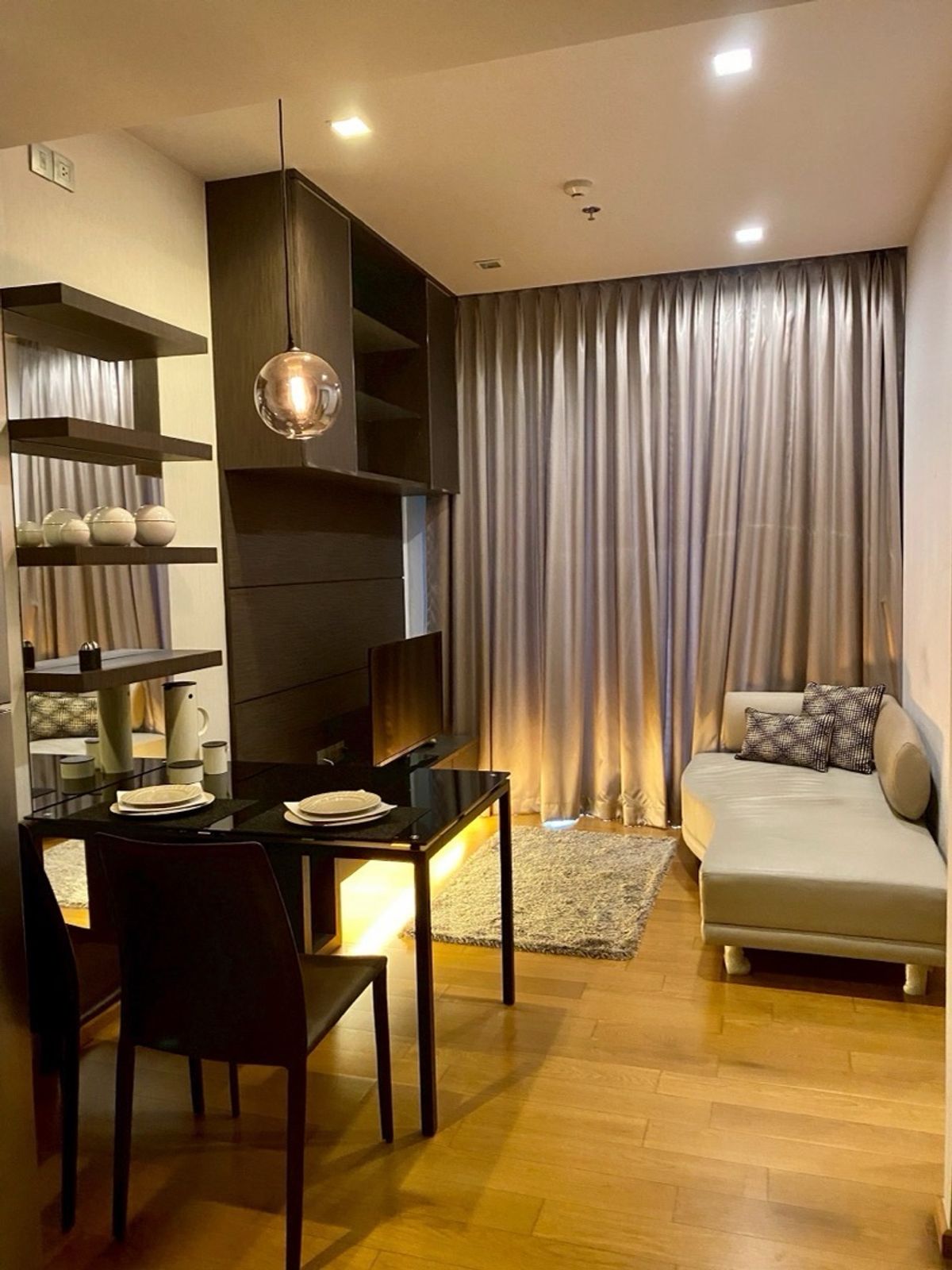 ให้เช่าคอนโดสุขุมวิท อโศก ทองหล่อ : 🔥Rent at Keyne by Sansiri 🔥1BR 1BR.🔥Specia 26,000 🔥35 sqm 🔥Floor26