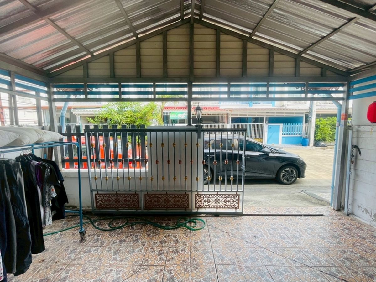 ขายทาวน์โฮมพระราม 2 บางขุนเทียน : ขายทาวเฮาส์ 2 ชั้น 22.5 ตรว. ซอย 8 หมู่บ้านสินทวีเทียนทะเล2 ใกล้เซ็นทรัลพระราม2