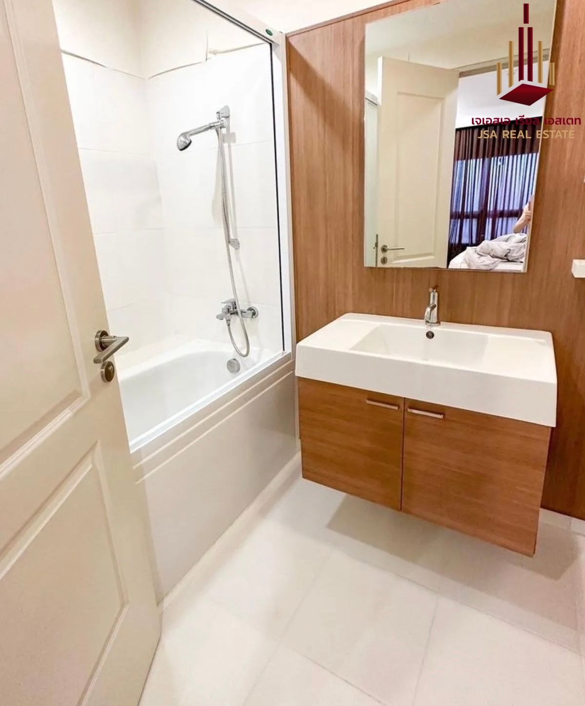 For SaleCondoWongwianyai, Charoennakor : ✨ For Sale: Q House Sathorn Condo ✨ 💰 Only 7,190,000 THB