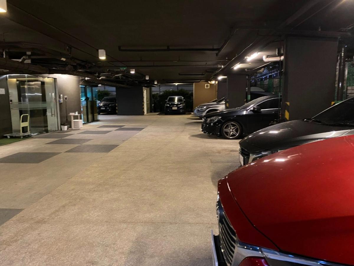 For RentCondoWitthayu, Chidlom, Langsuan, Ploenchit : 🔥Urgent Rental🔥 Socio Ruamrudee, beautiful room, fully furnished, ready to move in.