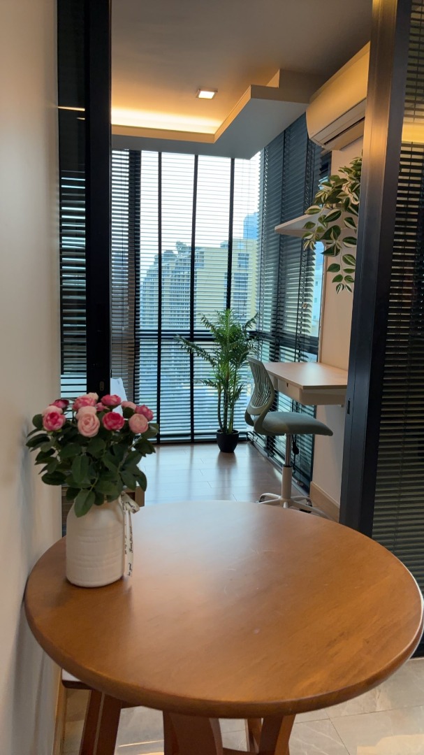 For RentCondoWitthayu, Chidlom, Langsuan, Ploenchit : 🔥Urgent Rental🔥 Socio Ruamrudee, beautiful room, fully furnished, ready to move in.